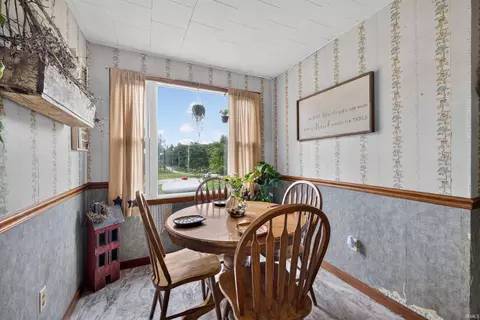 Dining - 1556 Rabbitsville Rd, Mitchell, IN 47446 photo 1 of 2