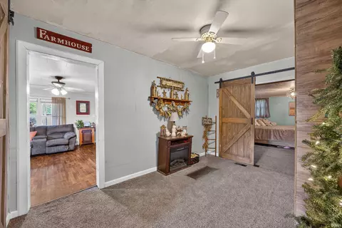 Entry Way - 1556 Rabbitsville Rd, Mitchell, IN 47446 photo 1 of 4