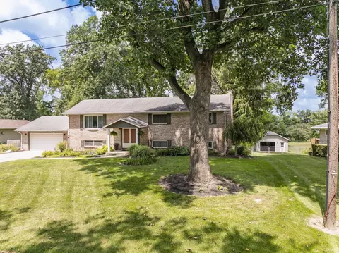 9212 W Tulip Tree Dr, Muncie, IN 47304
