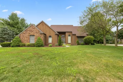 910 Foxbriar Ln, Goshen, IN 46526