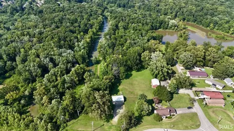 6977 Boyer Rd, Newburgh, IN 47630
