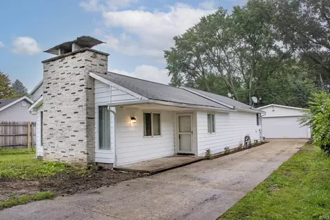 55452 Mayflower, South Bend, IN 46628