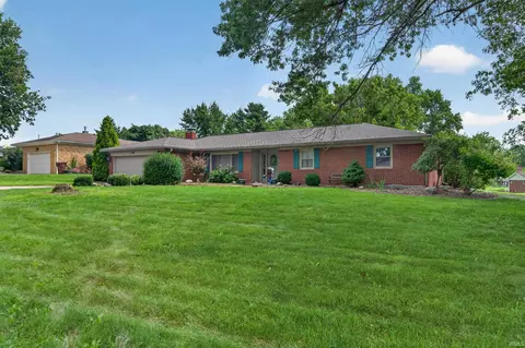 716 Hillcrest Dr, Kokomo, IN 46901