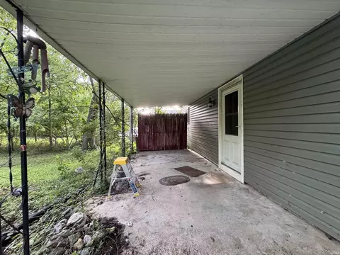 1018 E Thornton Dr, Bloomington, IN 47401 photo 4