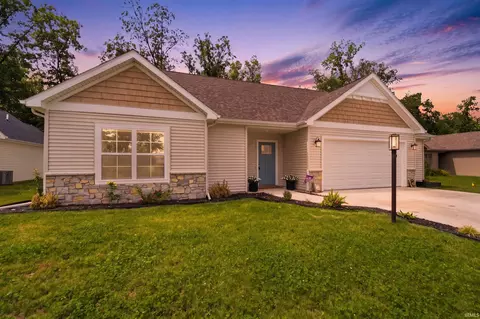 558 S Valley River Dr, Columbia City, IN 46725