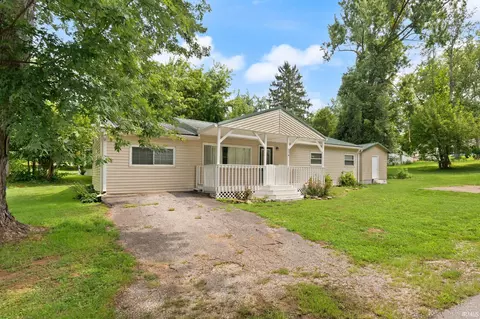 274 W Faculty Dr, Paoli, IN 47454