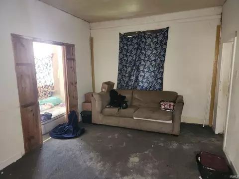 110 E 8th St, Peru, IN 46970 photo 8