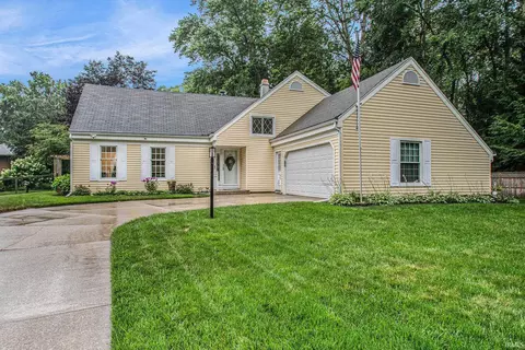 51910 N Shoreham Ct, South Bend, IN 46637