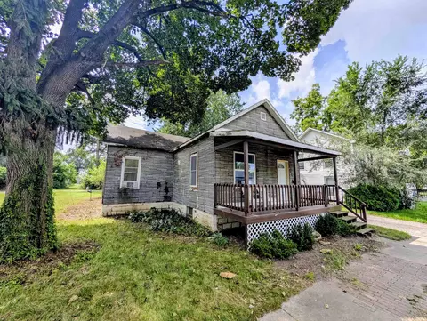 415 Sherman St, Elkhart, IN 46516