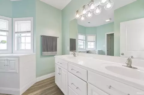 Bath - 4251 W Geranium Ln, Bloomington, IN 47404 photo 1 of 4