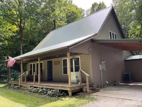 1016 N Milligan Hill Rd, Attica, IN 47918