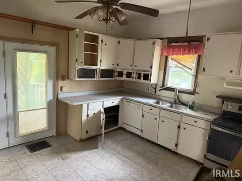 Kitchen - 624 S 9th St, Mitchell, IN 47446 photo 1 of 1