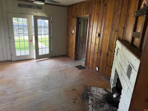 116 W Grissom Ave, Mitchell, IN 47446 photo 6