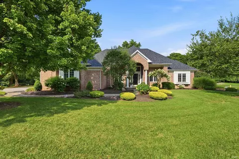 2303 Carnoustie Cir, Kendallville, IN 46755