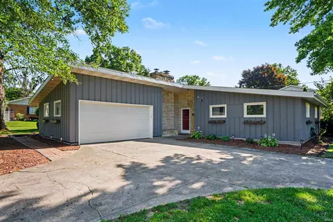 52846 Swanson Dr, South Bend, IN 46635