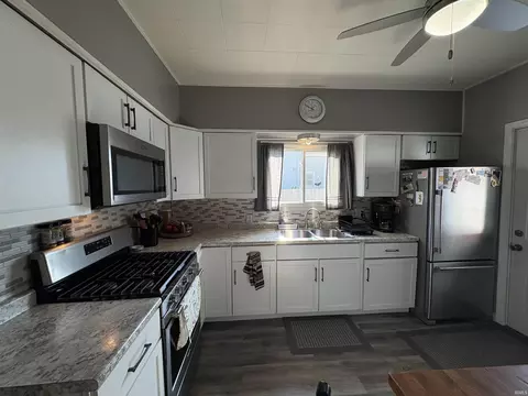 322 E Arnold St, Bluffton, IN 46714 photo 11