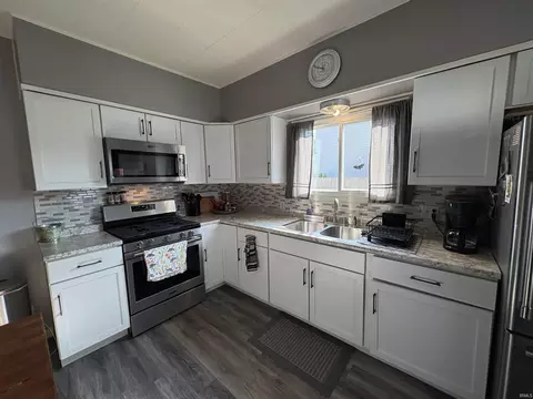322 E Arnold St, Bluffton, IN 46714 photo 12