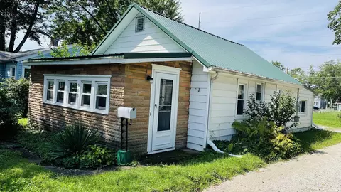 509 N Elm St, Columbia City, IN 46725