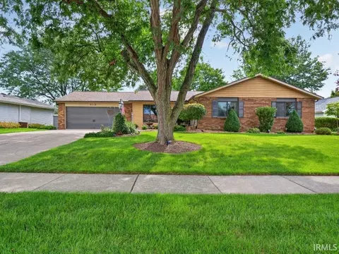 9518 Sweetwater Ct, New Haven, IN 46774
