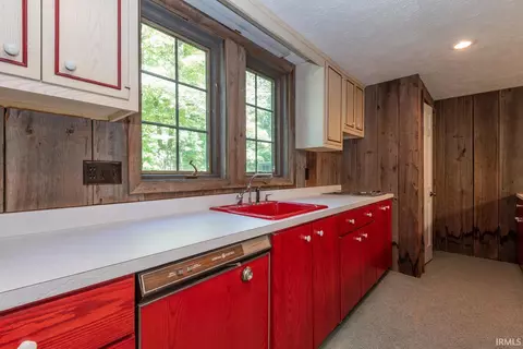 Kitchen - 3801 N Bittersweet Dr, Bloomington, IN 47408 photo 7 of 7