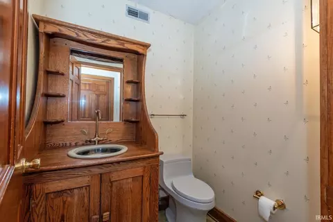 Bath - 3801 N Bittersweet Dr, Bloomington, IN 47408 photo 1 of 7