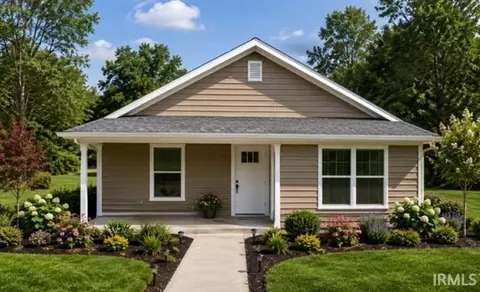 7638 W Julia Dr, Ellettsville, IN 47429