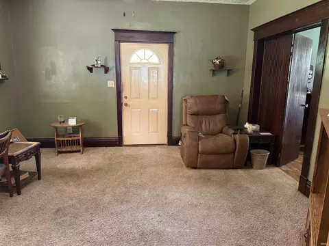 Living - 996 E 900 N, Burrows, IN 46916 photo 1 of 2