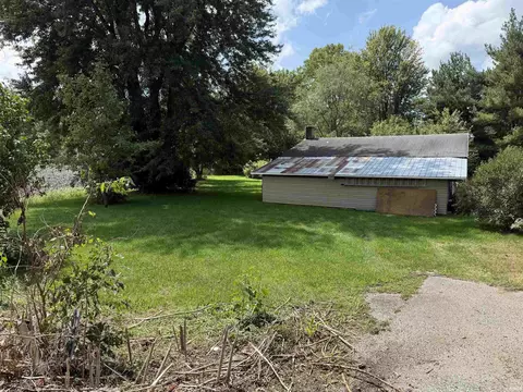 Exterior - 996 E 900 N, Burrows, IN 46916 photo 3 of 6