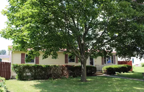 313 N West St, Milford, IN 46542