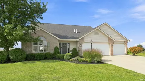 12303 Cliff View Ct, Fort Wayne, IN 46818