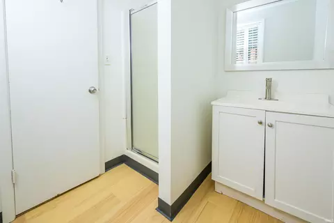 Bath - 1423 E Dunstan Dr, Bloomington, IN 47401 photo 2 of 3
