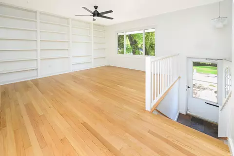 Living - 1423 E Dunstan Dr, Bloomington, IN 47401 photo 5 of 7