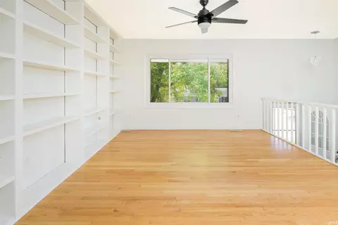 Living - 1423 E Dunstan Dr, Bloomington, IN 47401 photo 1 of 7