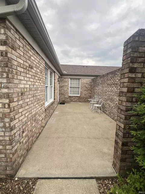 Exterior - 511 W 36th Rd, Jasper, IN 47546 photo 2 of 3