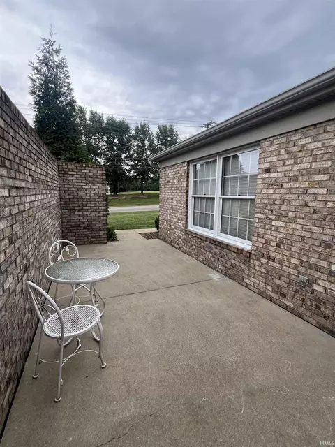 Exterior - 511 W 36th Rd, Jasper, IN 47546 photo 3 of 3