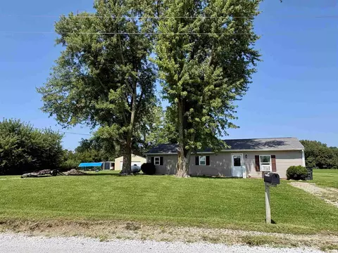 2118 W Tower Rd, Williamsport, IN 47993