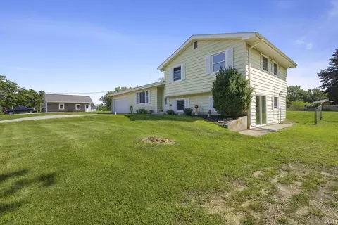 57092 County Road 35, Middlebury, IN 46540