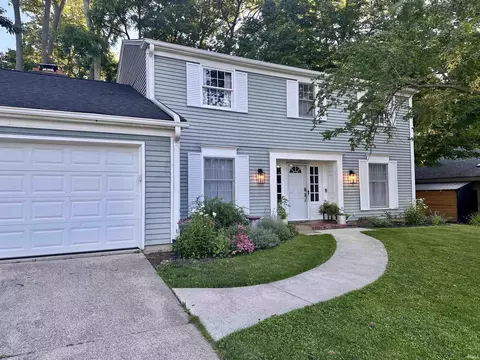 1317 Chanterelle Dr, Fort Wayne, IN 46845