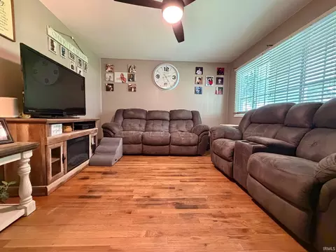 Living - 229 White Ln, Bedford, IN 47421 photo 2 of 2