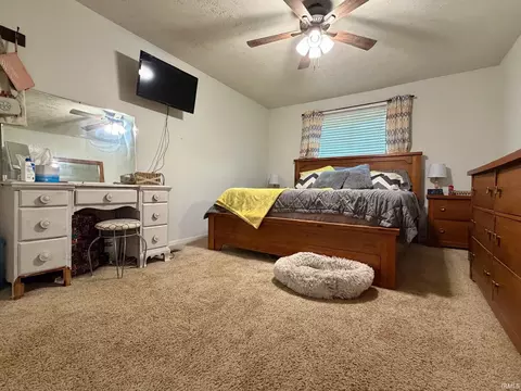 Bedroom - 229 White Ln, Bedford, IN 47421 photo 1 of 5