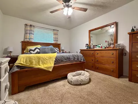 Bedroom - 229 White Ln, Bedford, IN 47421 photo 2 of 5