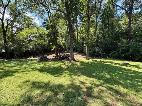 Exterior - 229 White Ln, Bedford, IN 47421 photo 7 of 9