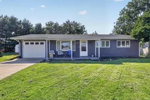 806 N Pine Ln, Monticello, IN 47960