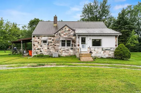 713 Hanawalt St, Monticello, IN 47960