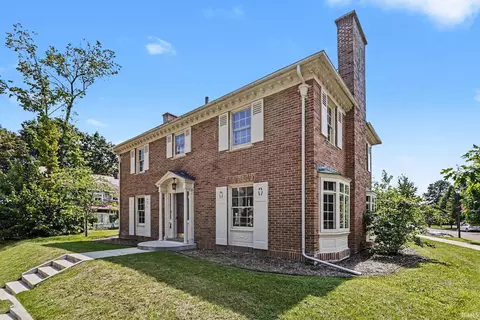 919 Riverside Dr, South Bend, IN 46616