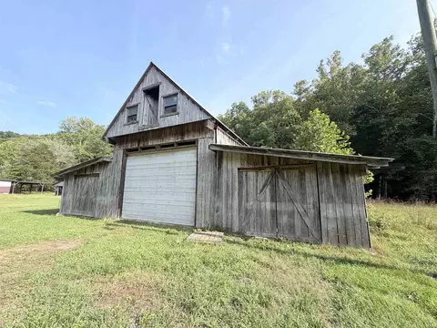 4881 Crooked Creek Rd, Nashville, IN 47448