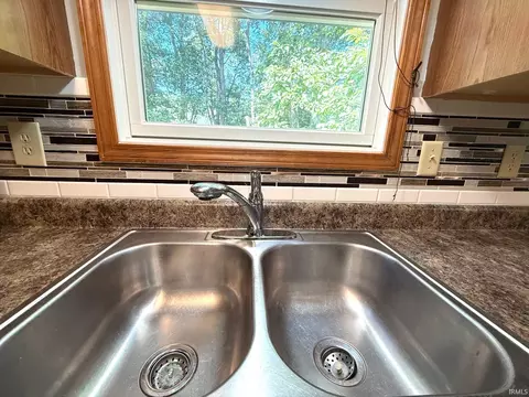 Kitchen - 8767 S Ketcham Rd, Bloomington, IN 47403 photo 5 of 8