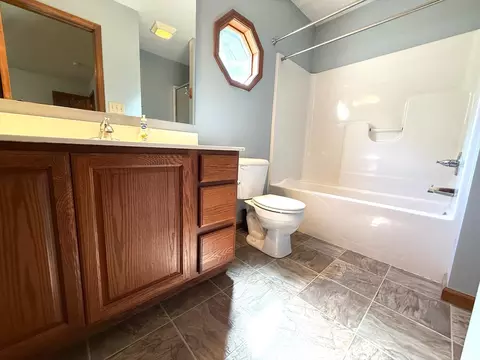 Bath - 8767 S Ketcham Rd, Bloomington, IN 47403 photo 2 of 3