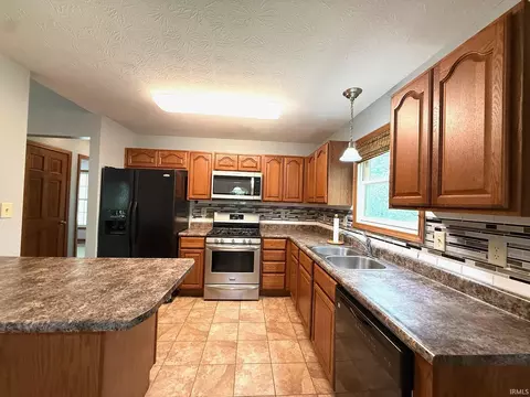 Kitchen - 8767 S Ketcham Rd, Bloomington, IN 47403 photo 2 of 8