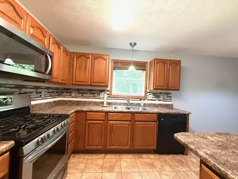 Kitchen - 8767 S Ketcham Rd, Bloomington, IN 47403 photo 8 of 8